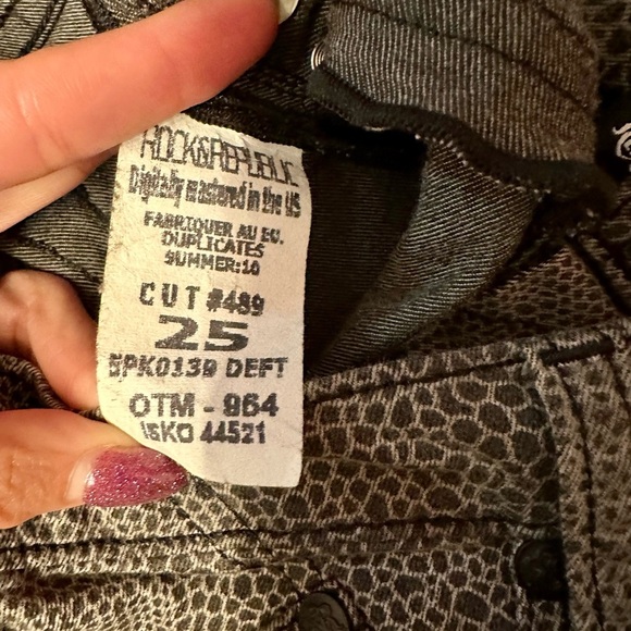 Pre-Kohls Era Rock & Republic Gray Snakeskin Print Skinny Jeans Size 25 - Picture 4 of 7